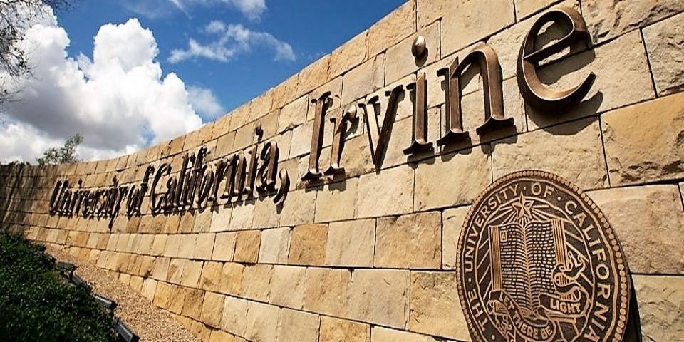UCI-campus-sign